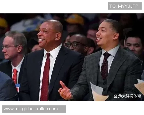 泰伦卢盛赞训练营表现称保罗与大洛展现出色状态 泰伦卢盛赞训练营表现称保罗与大洛展现出色状态