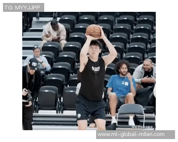 杨瀚森在篮下对抗能力不足前场篮板和挡拆时易遭犯规困扰 杨瀚森在篮下对抗能力不足前场篮板和挡拆时易遭犯规困扰