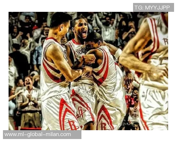 泰山队与支持者携手共进永不停歇的拼搏之路