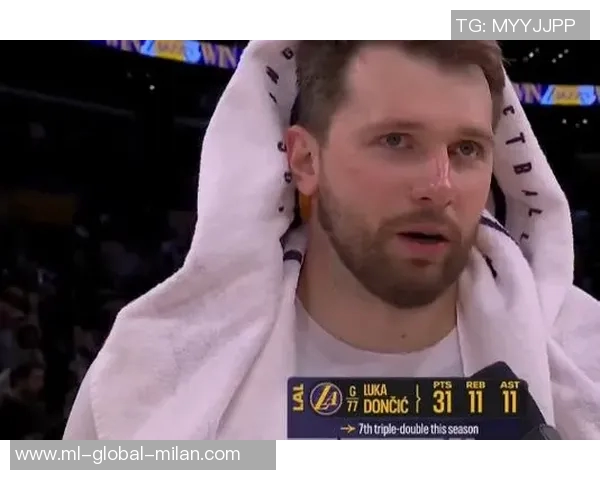 东契奇首度砍下40三双老詹称赞其如魔术师般出色表现